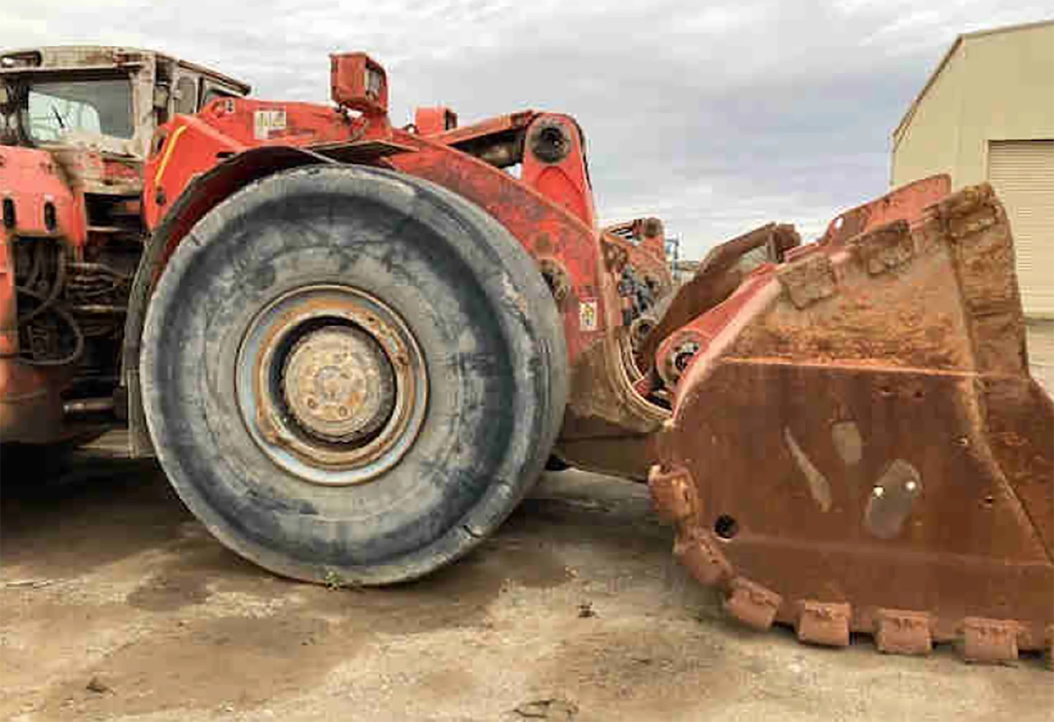 Toro® LH517 | Sandvik Rental and Used